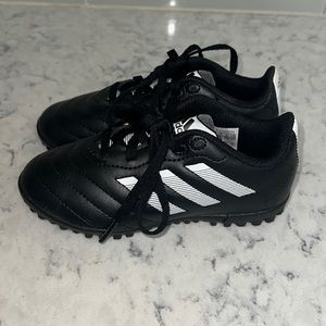 Adidas turf shoes